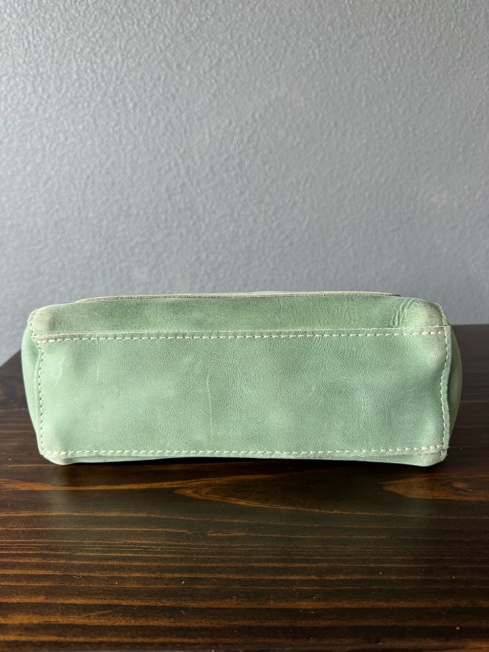 Portland Leather Large Cucumber Juliette Tote - Picture 7 of 9